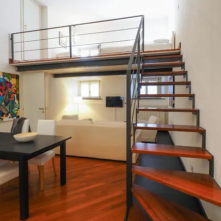 Daire Enchanting Loft Between History And Tranquility